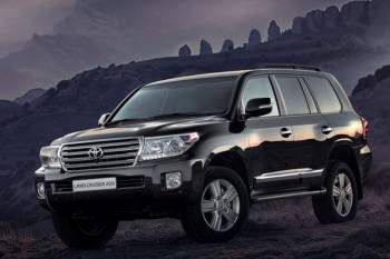 Toyota Land Cruiser V8 Standard Roof 4.5 D-4D Executive