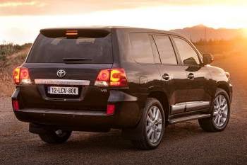 Toyota Land Cruiser V8 2012