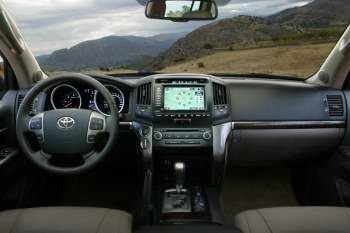 Toyota Land Cruiser V8