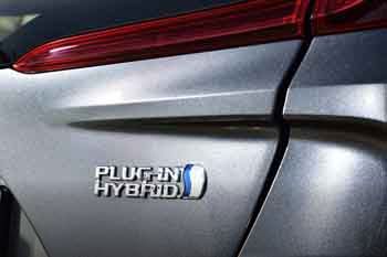 Toyota Prius 1.8 Plug-in Hybrid Dynamic