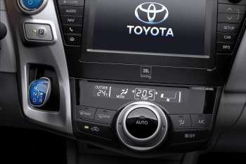 Toyota Prius+ 2011
