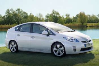 Toyota Prius 1.8 HSD Business