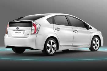 Toyota Prius 1.8 HSD Dynamic Business