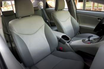 Toyota Prius 1.8 HSD Executive Business