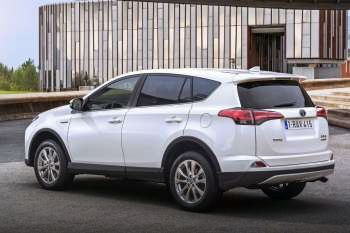 Toyota RAV4 2.5 Hybrid 2WD First Edition