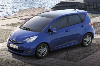 Toyota Verso-S 1.3 VVT-i Dynamic