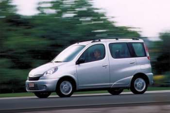 Toyota Yaris Verso 1.5 16v VVT-i Linea Luna