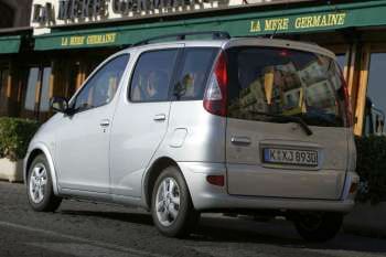 Toyota Yaris Verso 2003