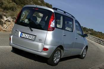 Toyota Yaris Verso 2003