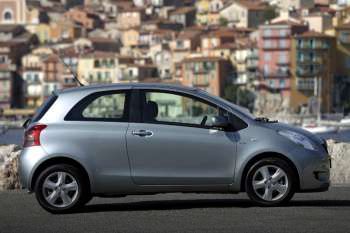 Toyota Yaris 1.0 12v VVT-i Linea Sol