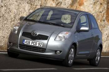 Toyota Yaris 1.3 16v VVT-i Linea Terra