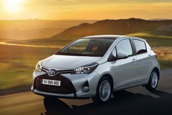 Toyota Yaris 1.3 VVT-i Lounge