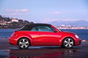 Volkswagen Beetle Cabrio 2.0 TDI Design