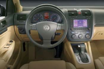 Volkswagen Golf 1.6 16V FSI Sportline