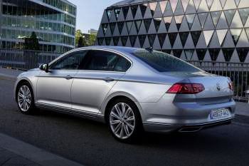 Volkswagen Passat 2.0 TSI 190hp R-Line Business+