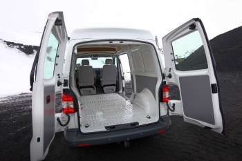 Volkswagen Transporter L2H1 30 2.0 TDI 204hp 4Motion