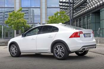 Volvo S60 Cross Country D3 Momentum