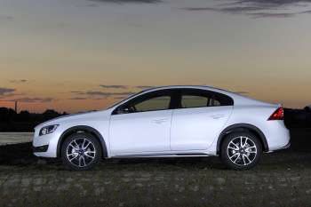 Volvo S60 Cross Country D4 Nordic+