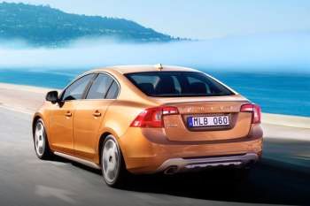 Volvo S60 2.0T Intro Edition