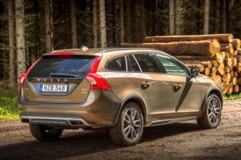 Volvo V60 Cross Country D4 Momentum