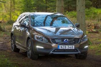 Volvo V60 Cross Country D4 Summum