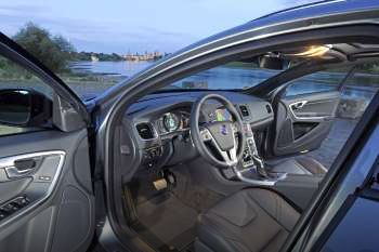 Volvo V60 Cross Country D3 Business Summum