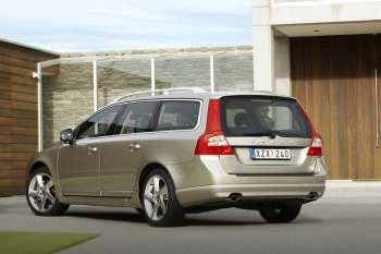 Volvo V70 2.4D Summum