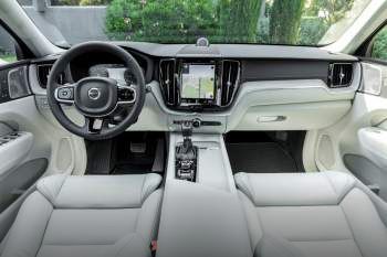 Volvo XC60 T5 AWD R-Design