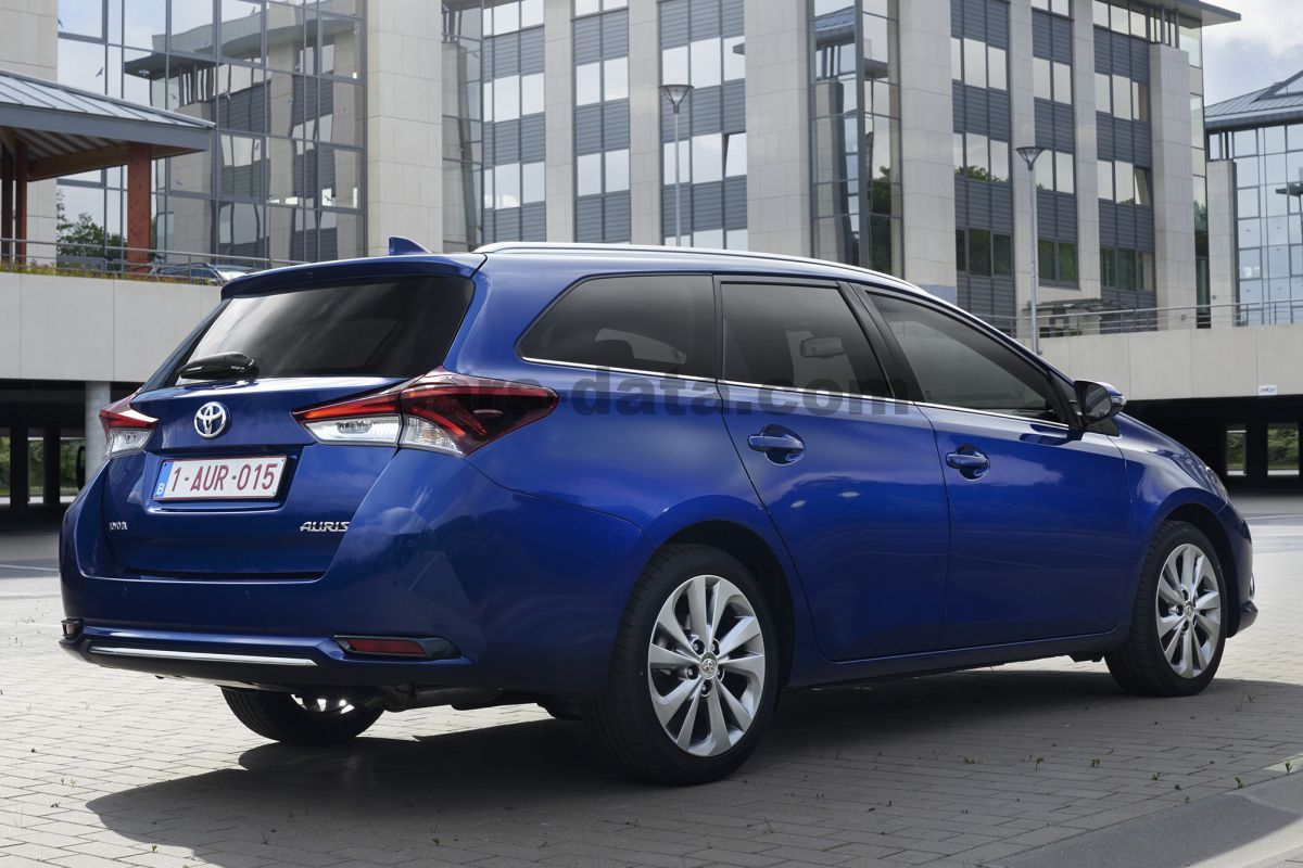 Toyota Auris Touring Sports