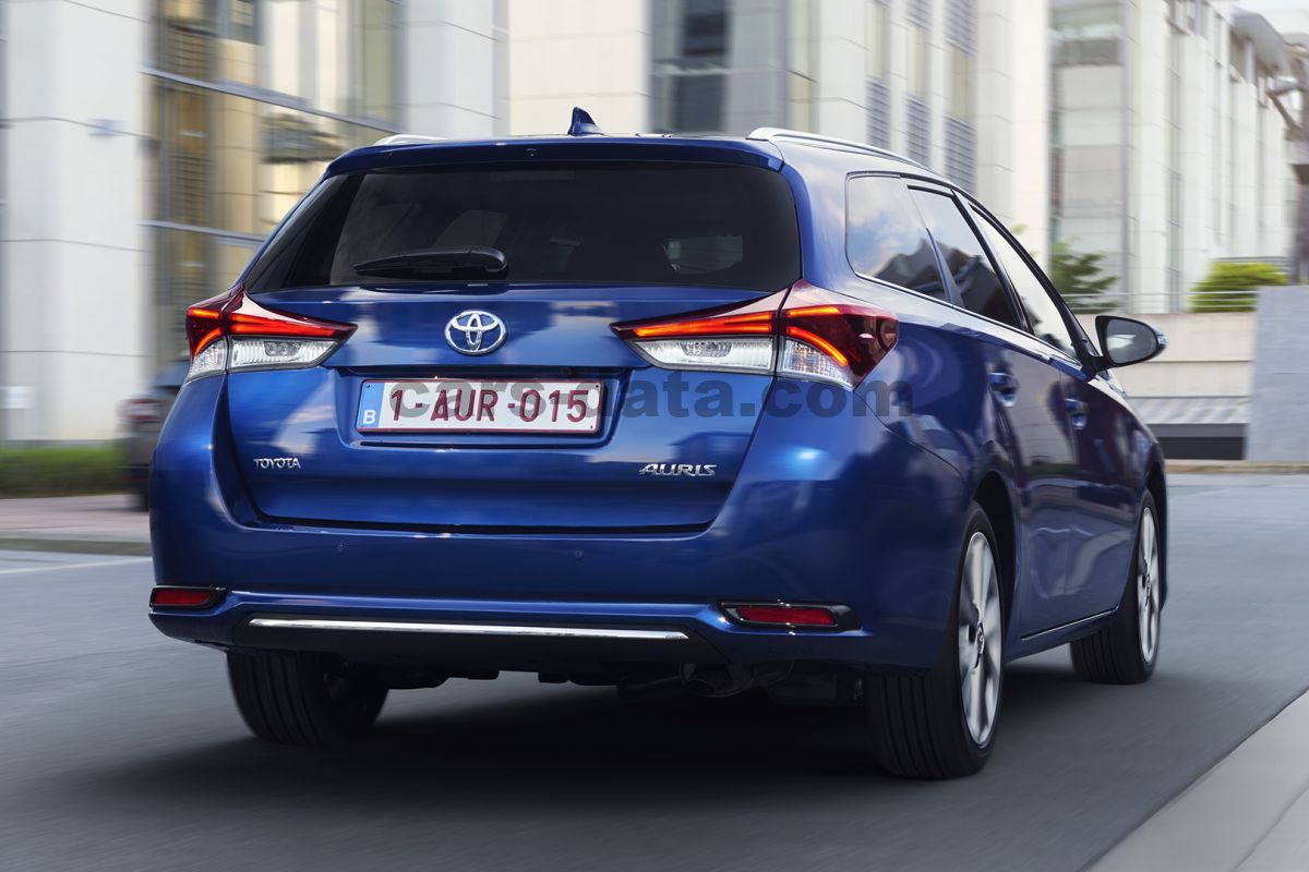 Toyota Auris Touring Sports