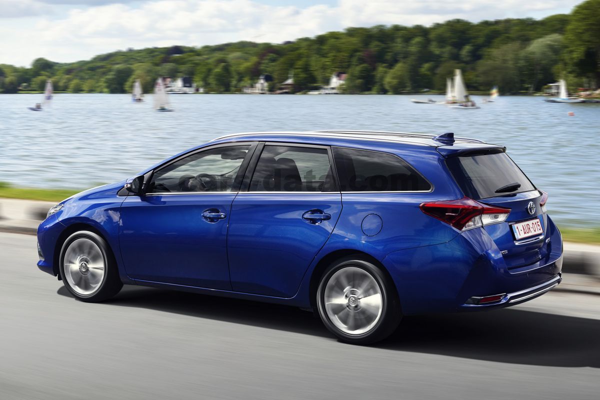 Toyota Auris Touring Sports