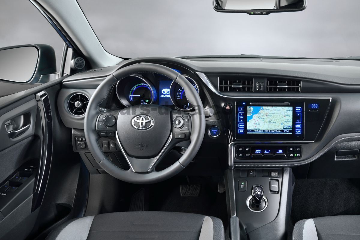 Toyota Auris Touring Sports