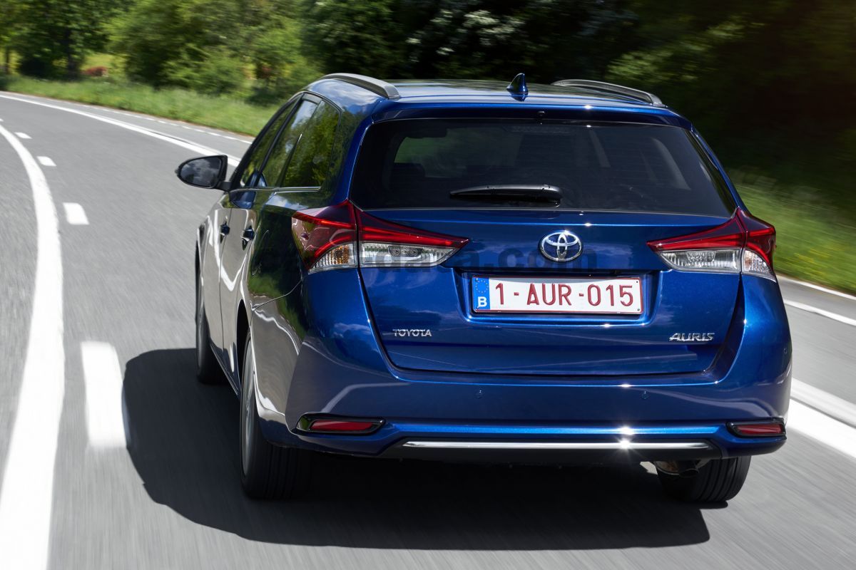 Toyota Auris Touring Sports