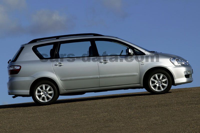 Toyota Avensis Verso