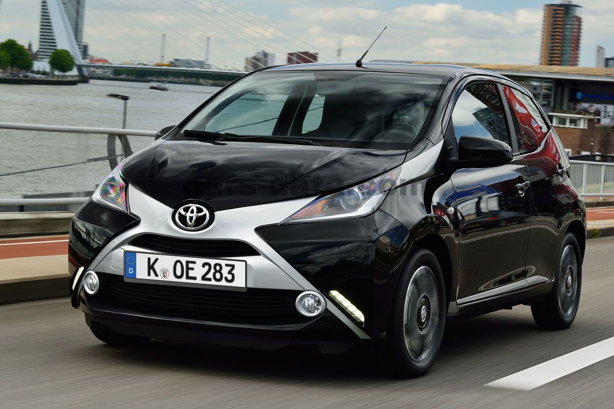 Toyota Aygo 2014 slike (34 od 42) | cars-data.com