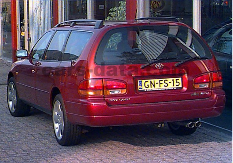 Toyota Camry Customwagon