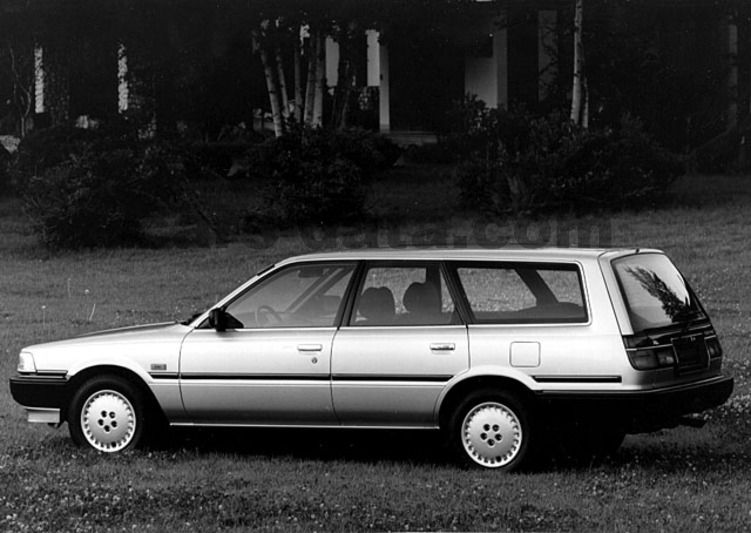 Toyota Camry Stationwagon