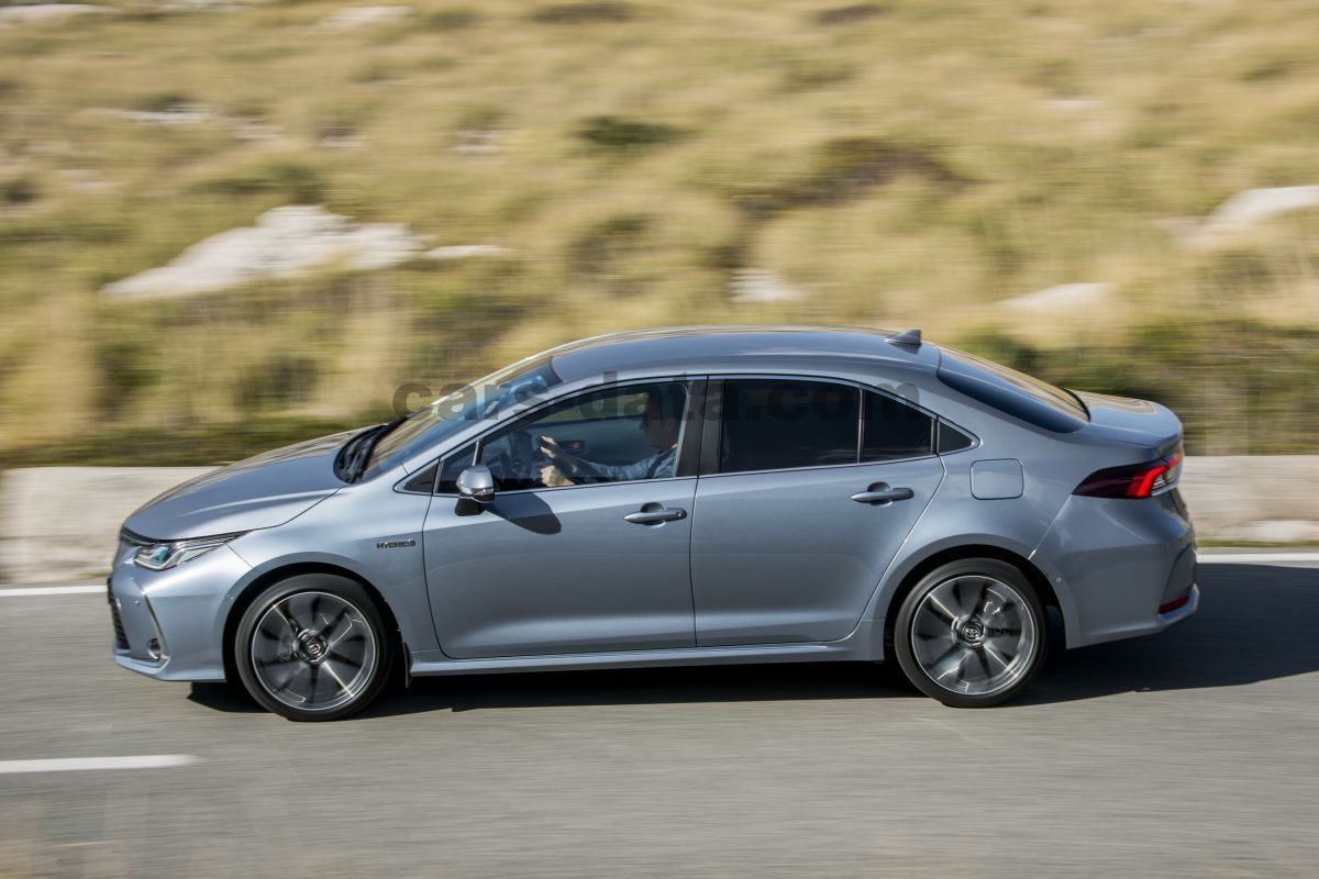 Toyota Corolla Sedan