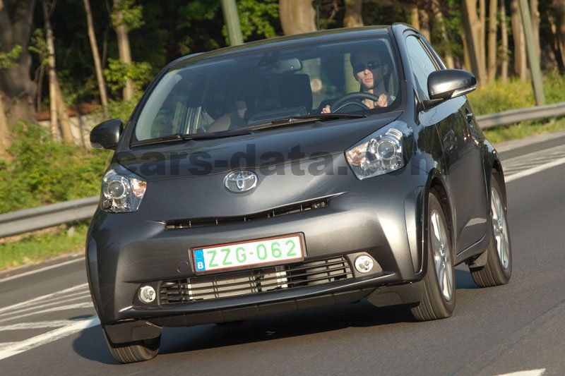 Toyota iQ