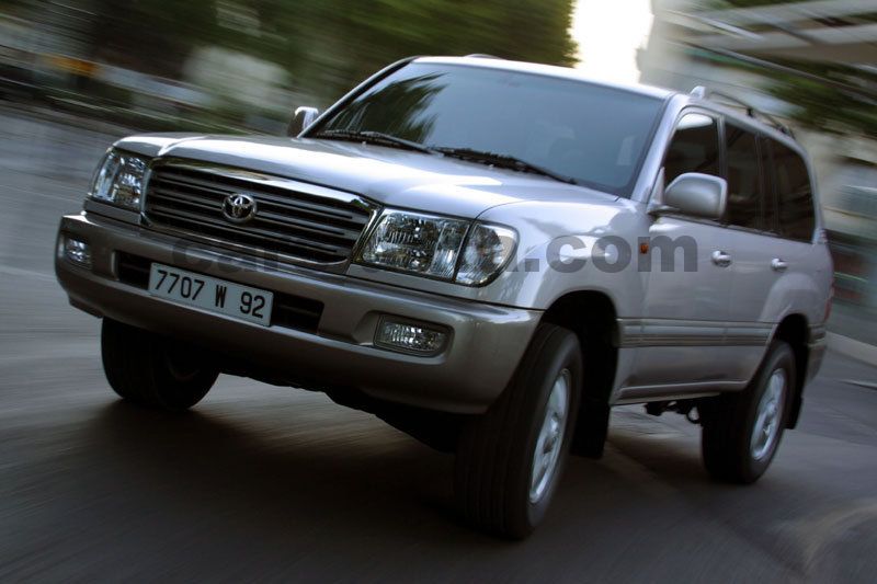 Toyota Land Cruiser 100