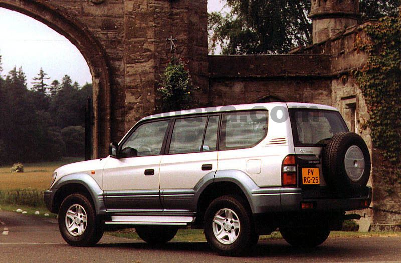 Toyota Land Cruiser 90 Wagon