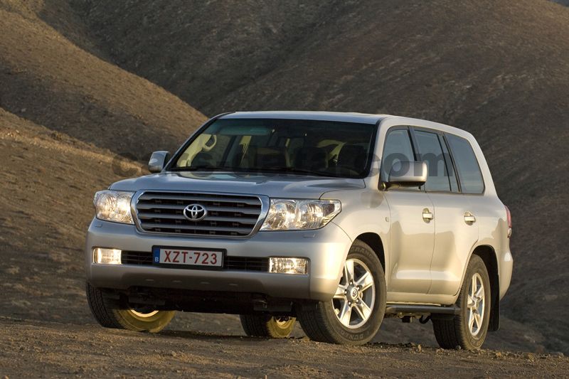 Toyota Land Cruiser V8