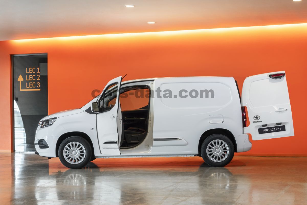 Toyota Proace City