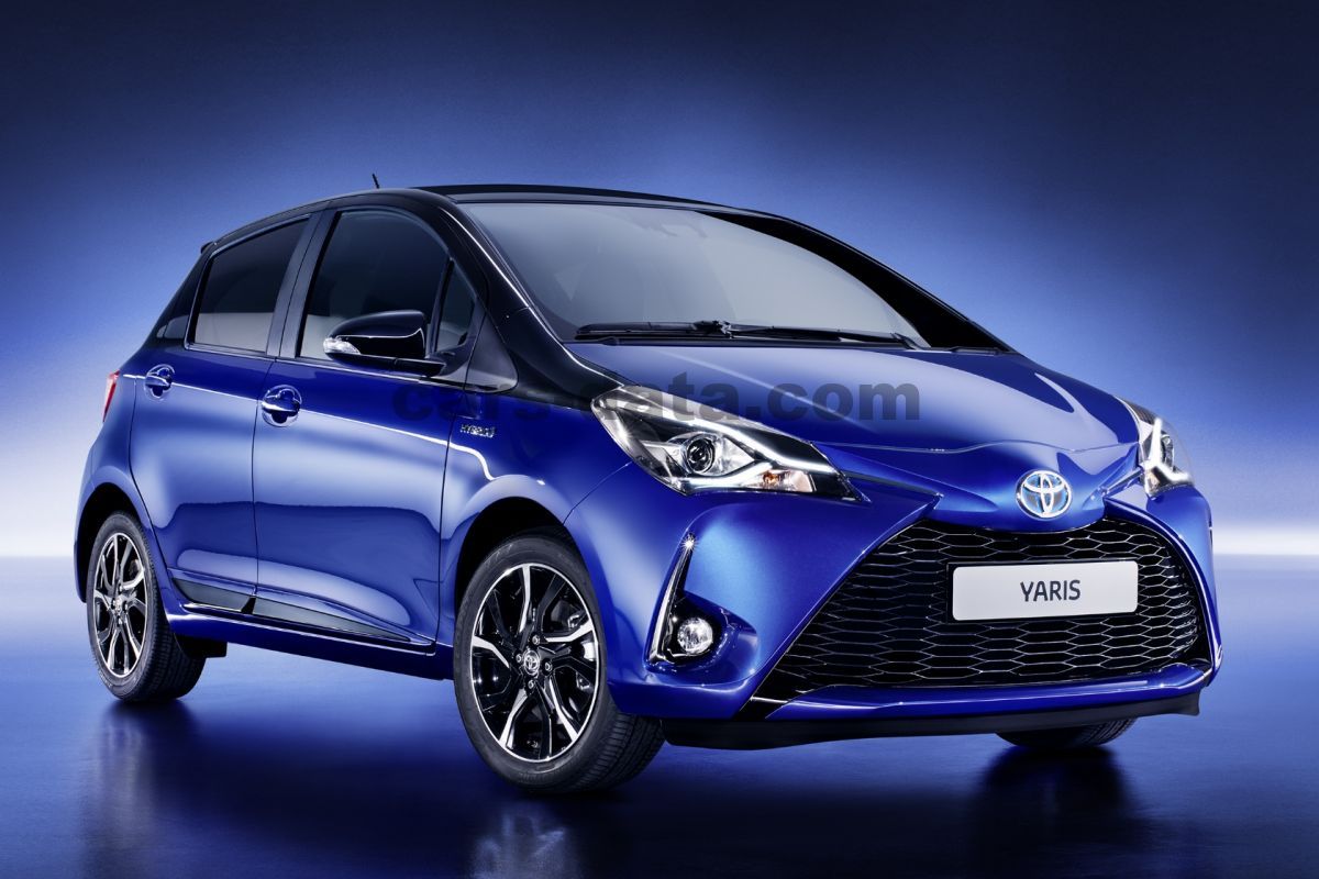 Toyota Yaris 2017 Pictures 1 Of 7 Cars