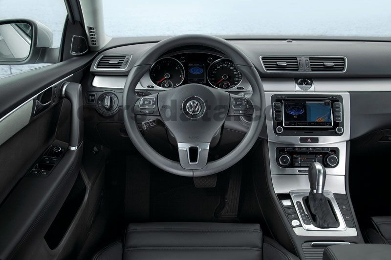 Volkswagen Passat images (10 of