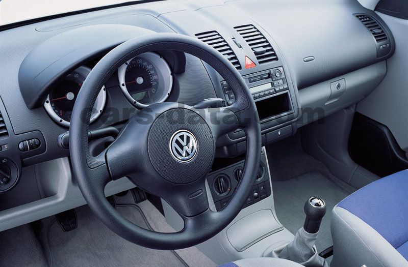 Volkswagen Polo images 4 of 4