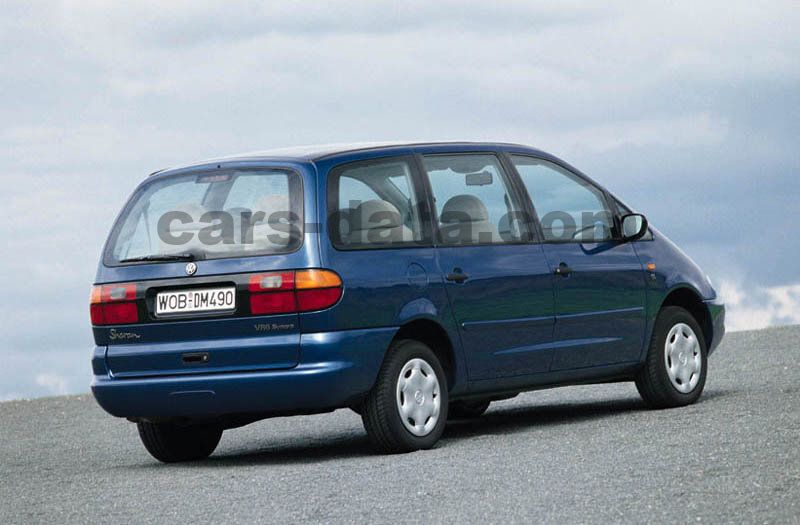 Volkswagen Sharan 1996 pictures (2 of 4)