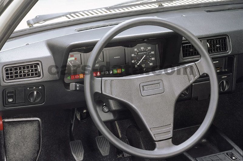 Volvo 345