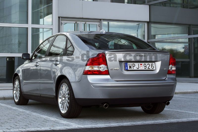 Volvo S40