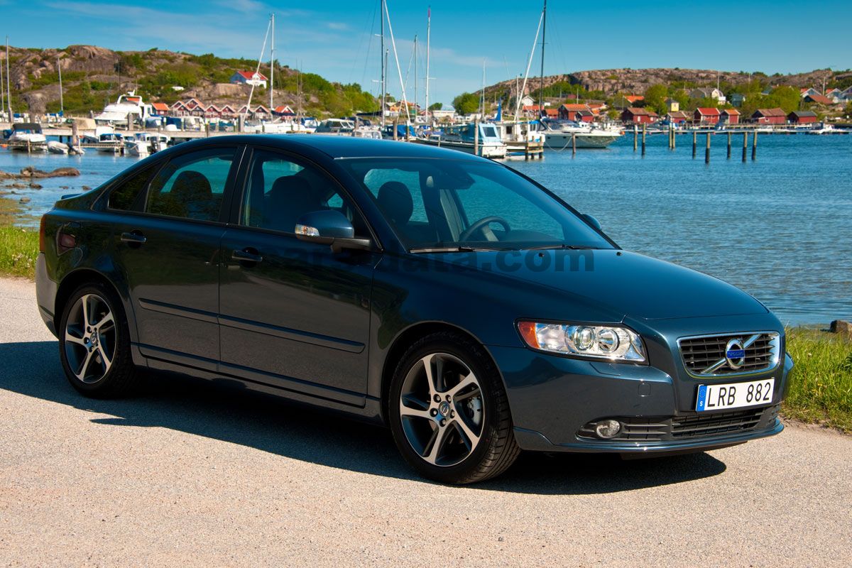 Volvo S40